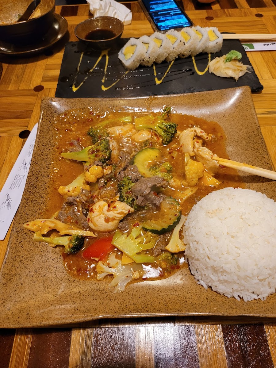 Mahn Diep Asia Bistro Photo 9