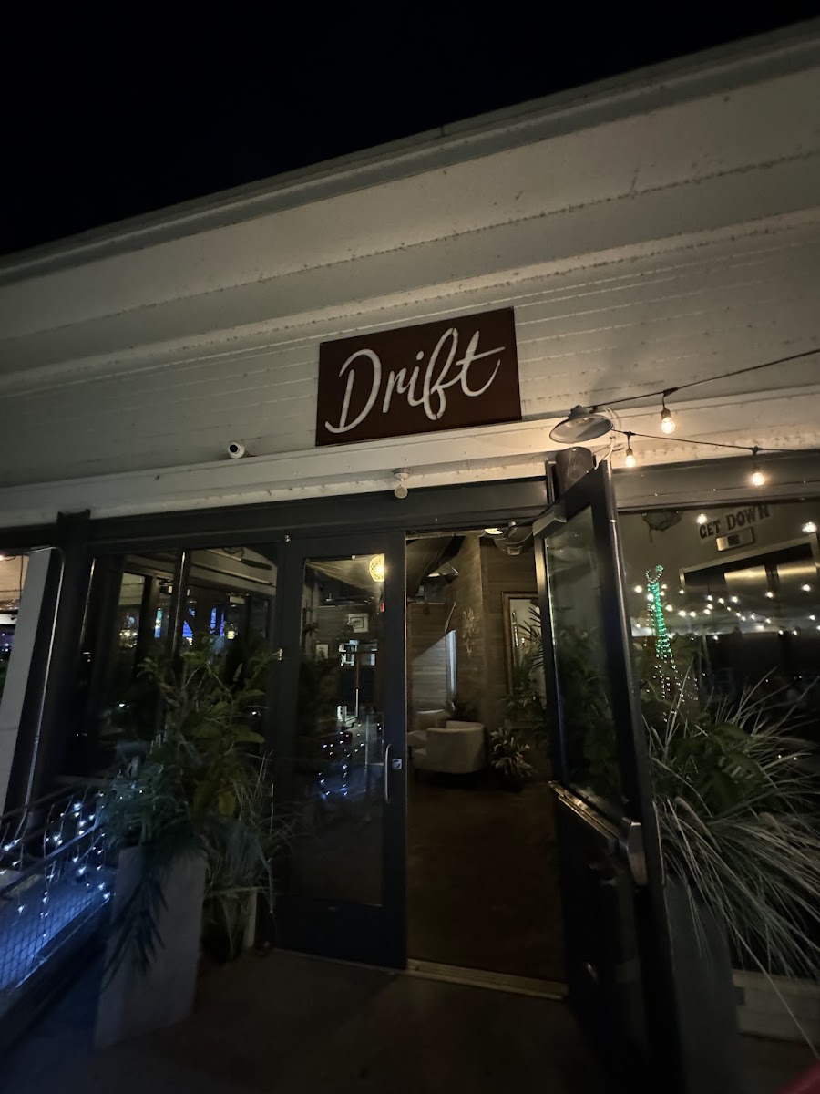 Drift Raw Bar