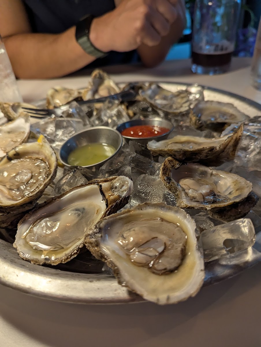 Drift Raw Bar Photo 3