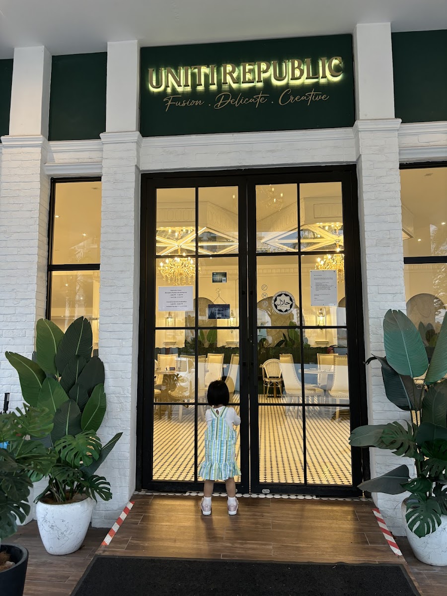 UNITI Republic @ Fusion Food