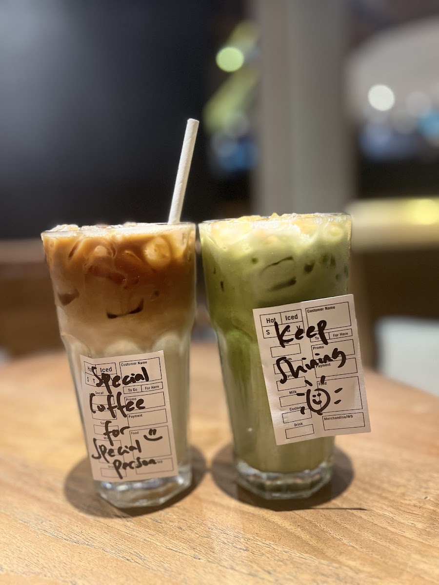 Starbucks Bintaro Sektor 7 Photo 4