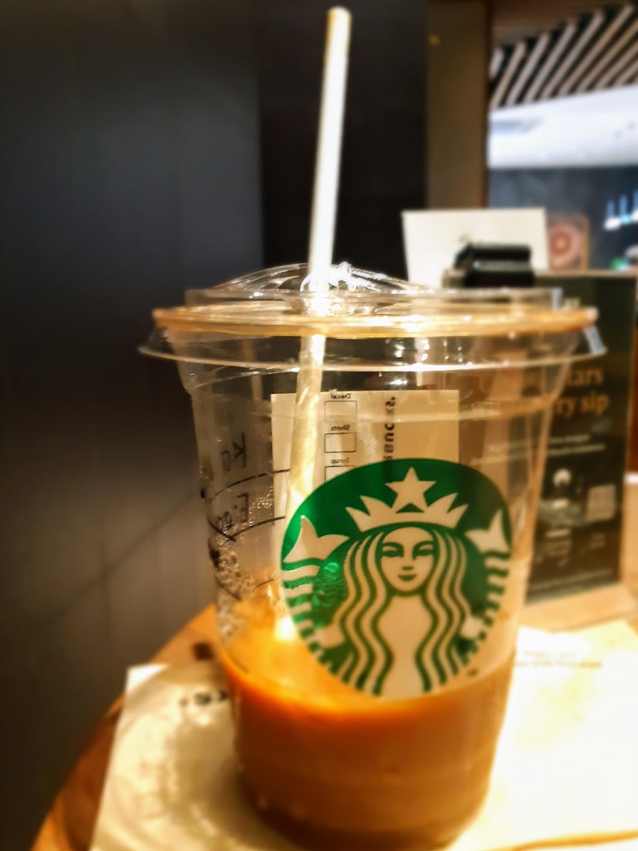 Starbucks Bintaro Sektor 7 Photo 5