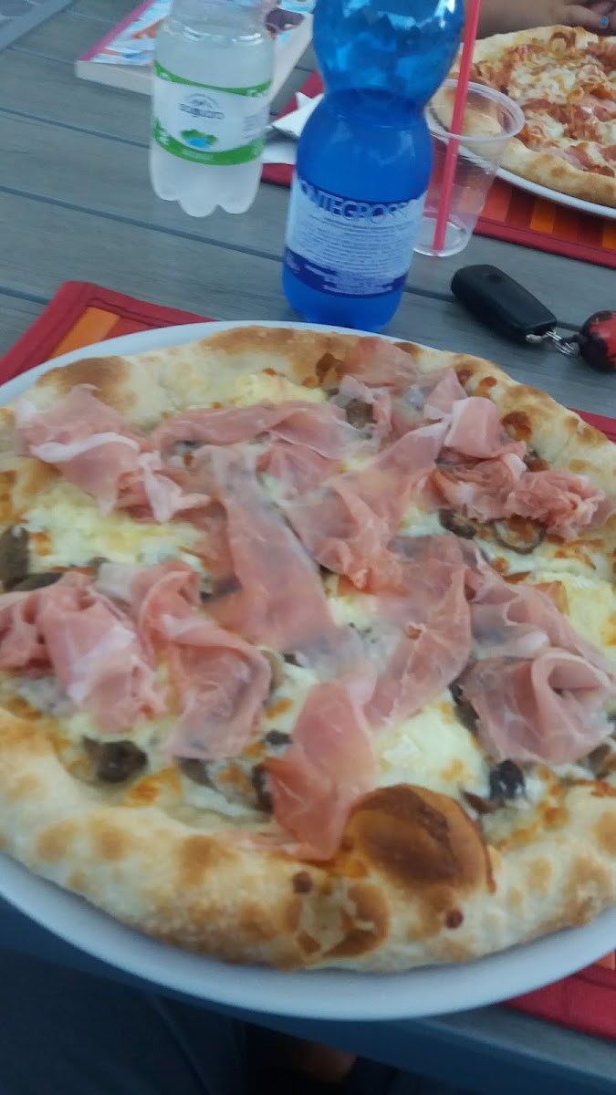 La Pizza Di Luciano Photo 6