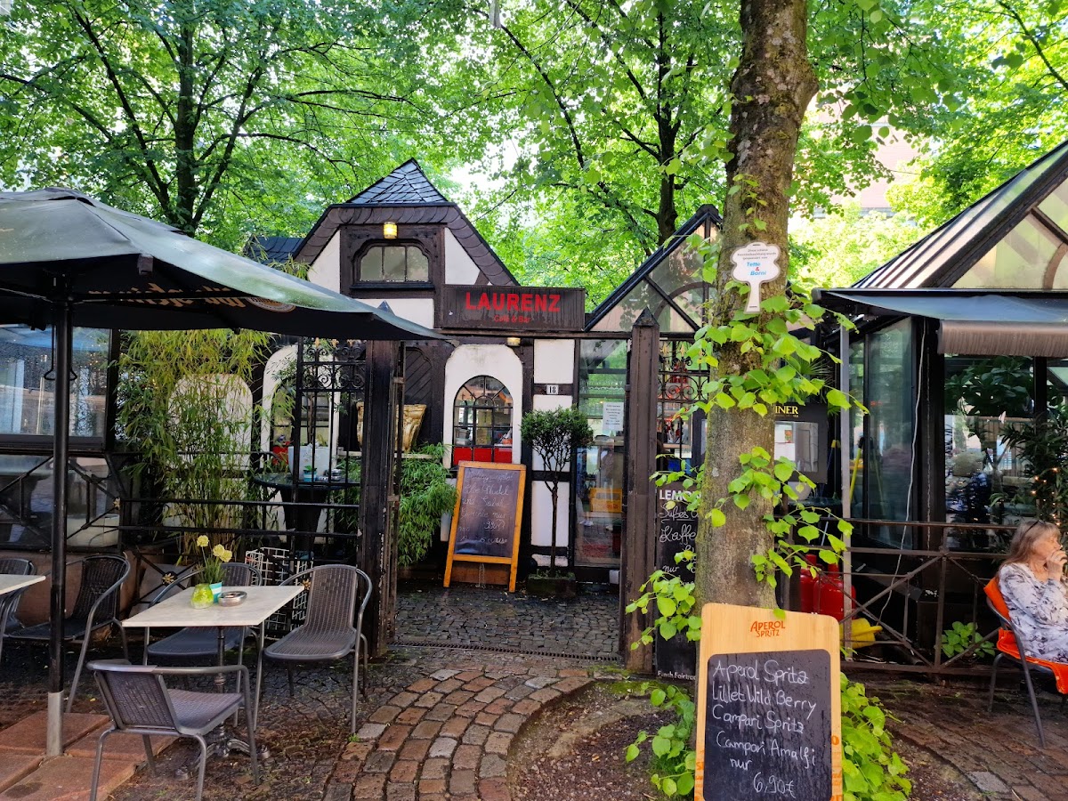Laurenz Cafe Photo 4