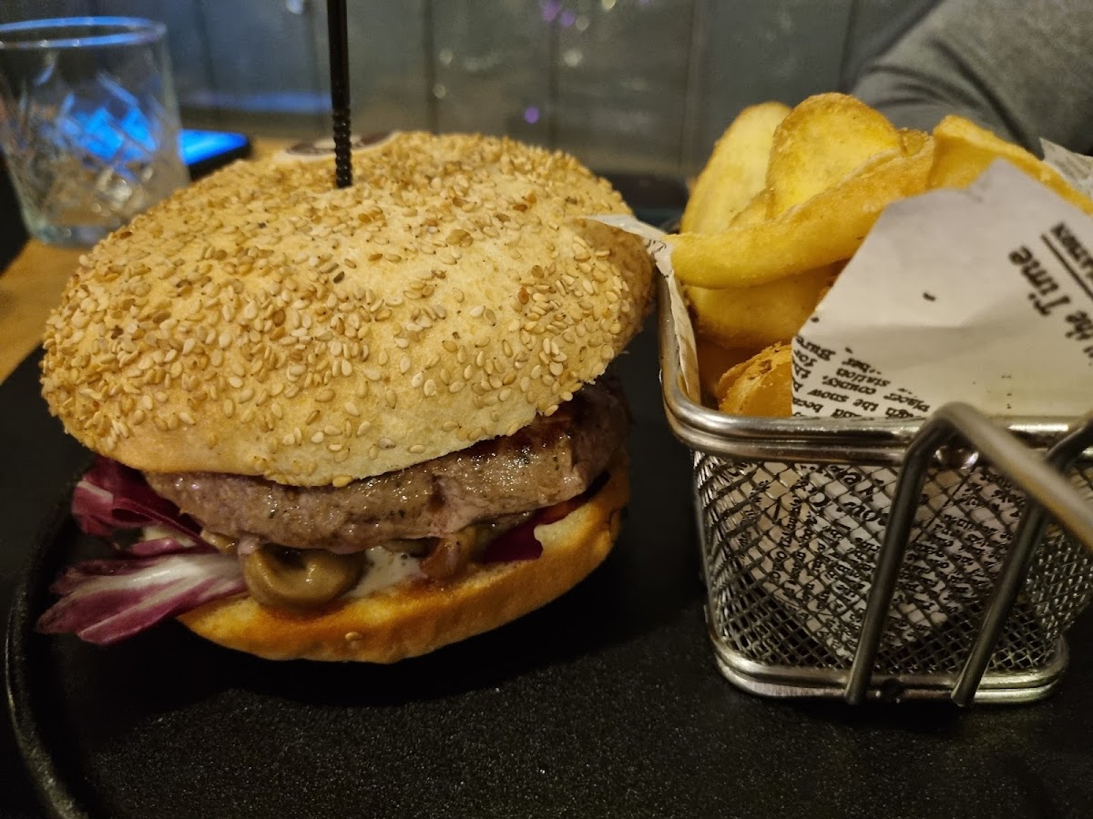 Atipico Lissone | Ristorante Pizzeria e Hamburger Photo 6