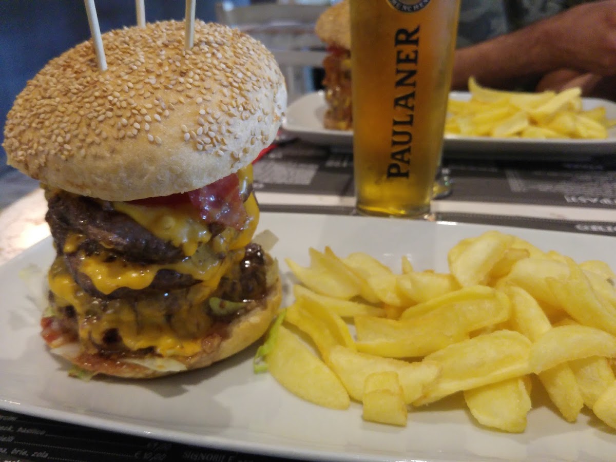 Atipico Lissone | Ristorante Pizzeria e Hamburger Photo 9
