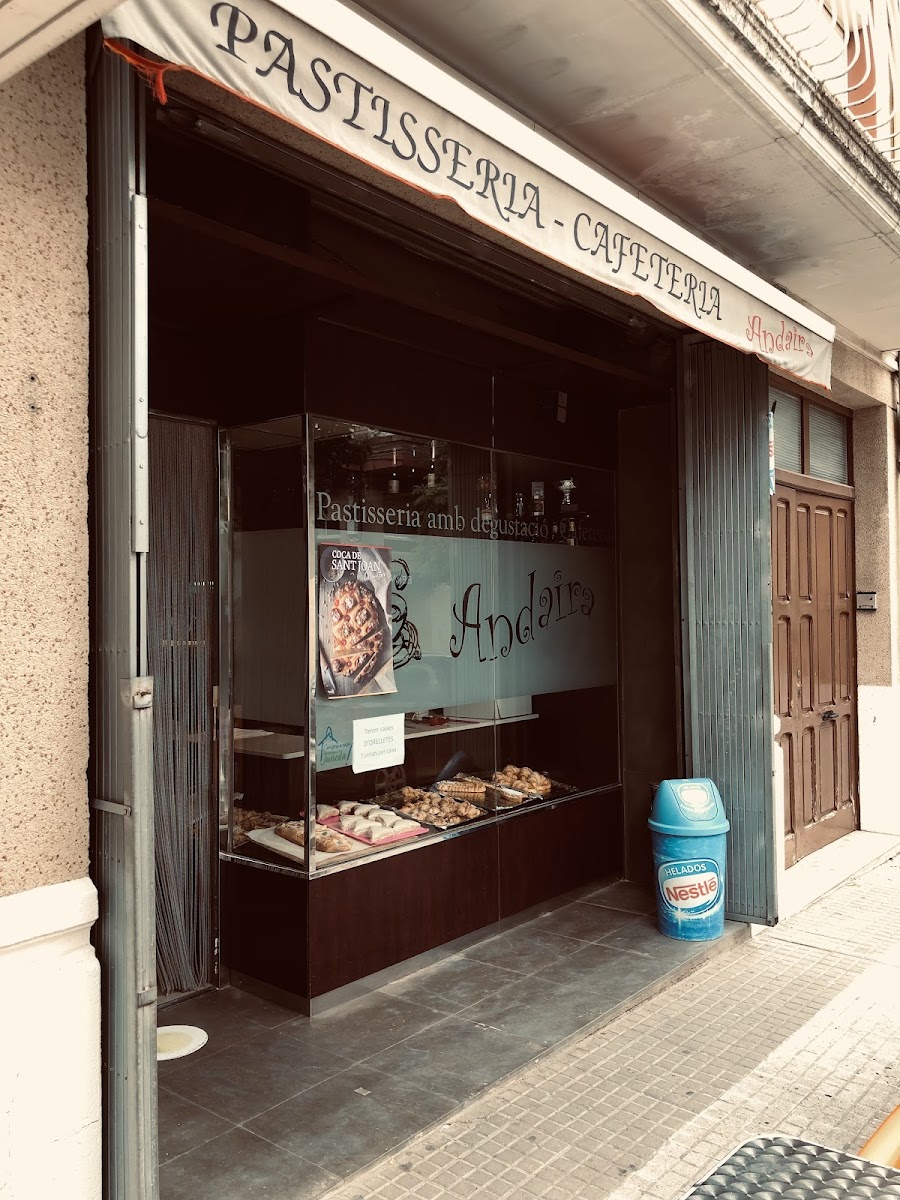 Cafeteria-Pastisseria Andaira Photo 3