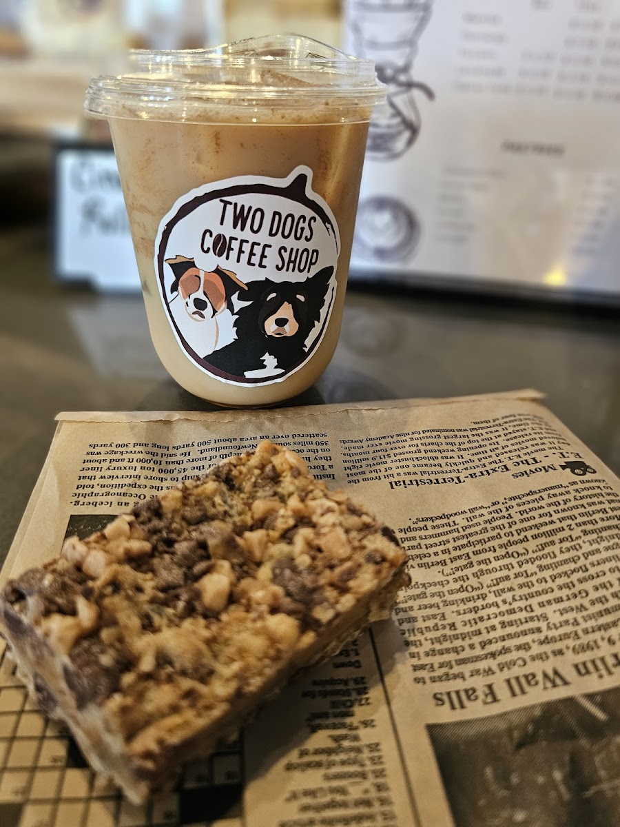 Two Dogs Coffee Shop Photo 8