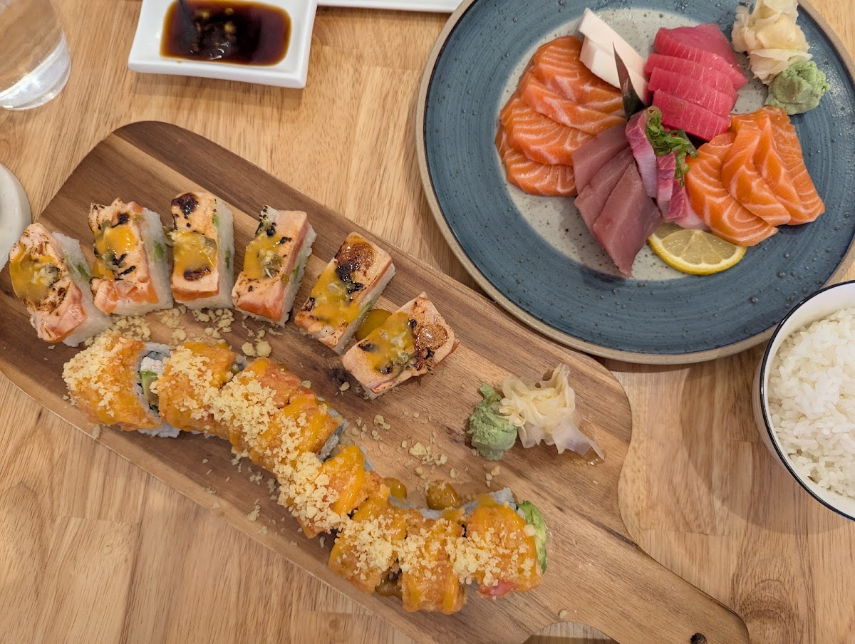 Ototo Sushi Photo 4