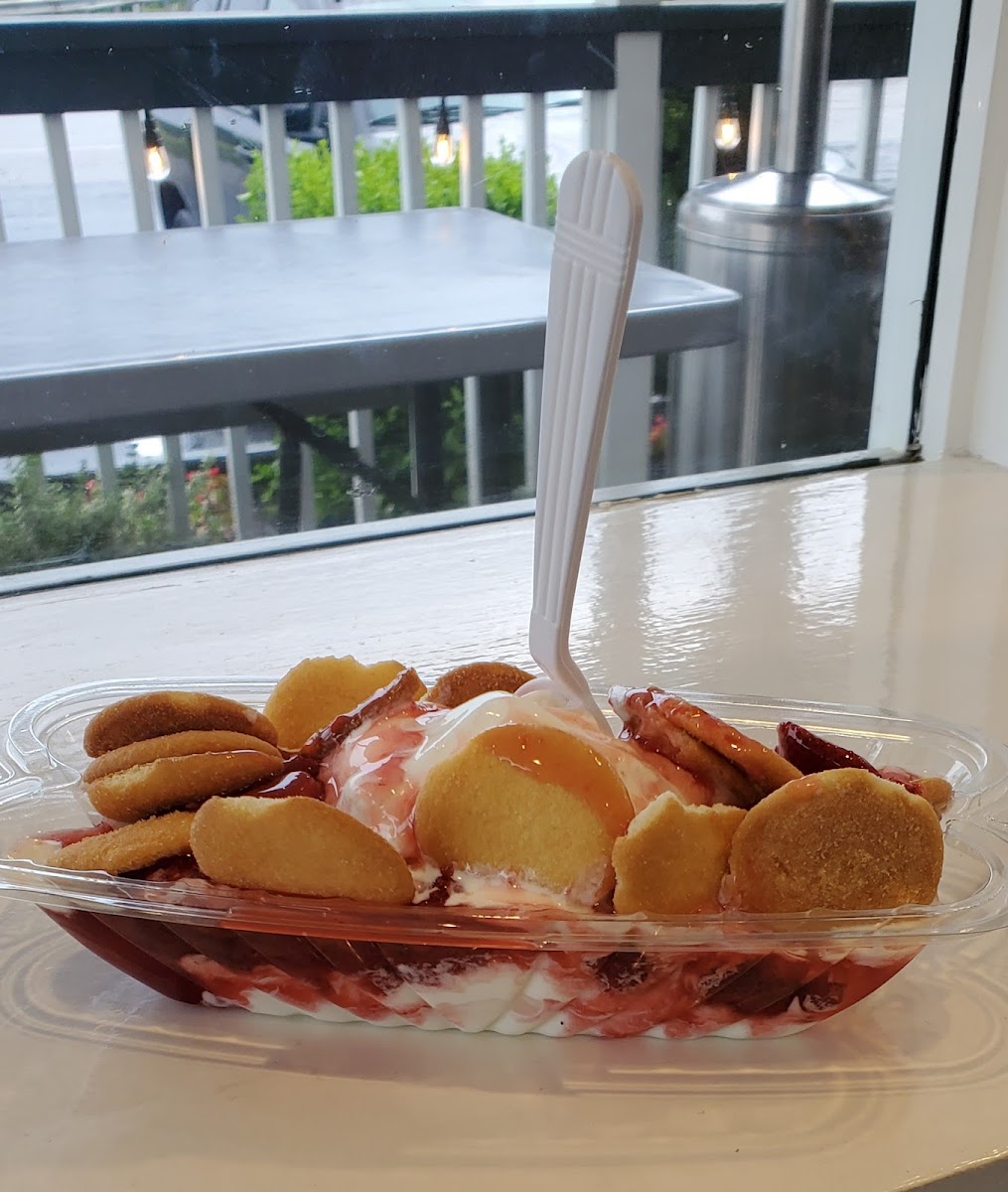 Scoops & More Eatery Photo 10