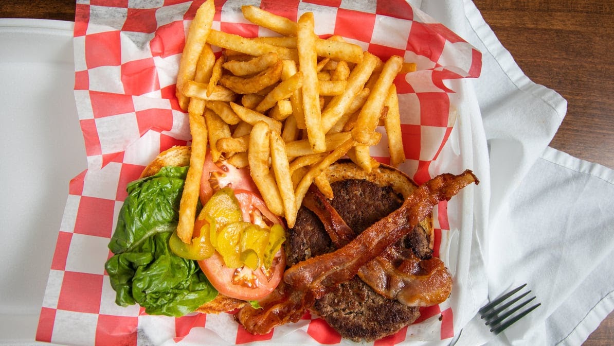 Scoops & More Eatery Photo 4