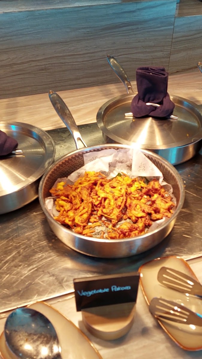 Goji Kitchen & Bar Photo 2