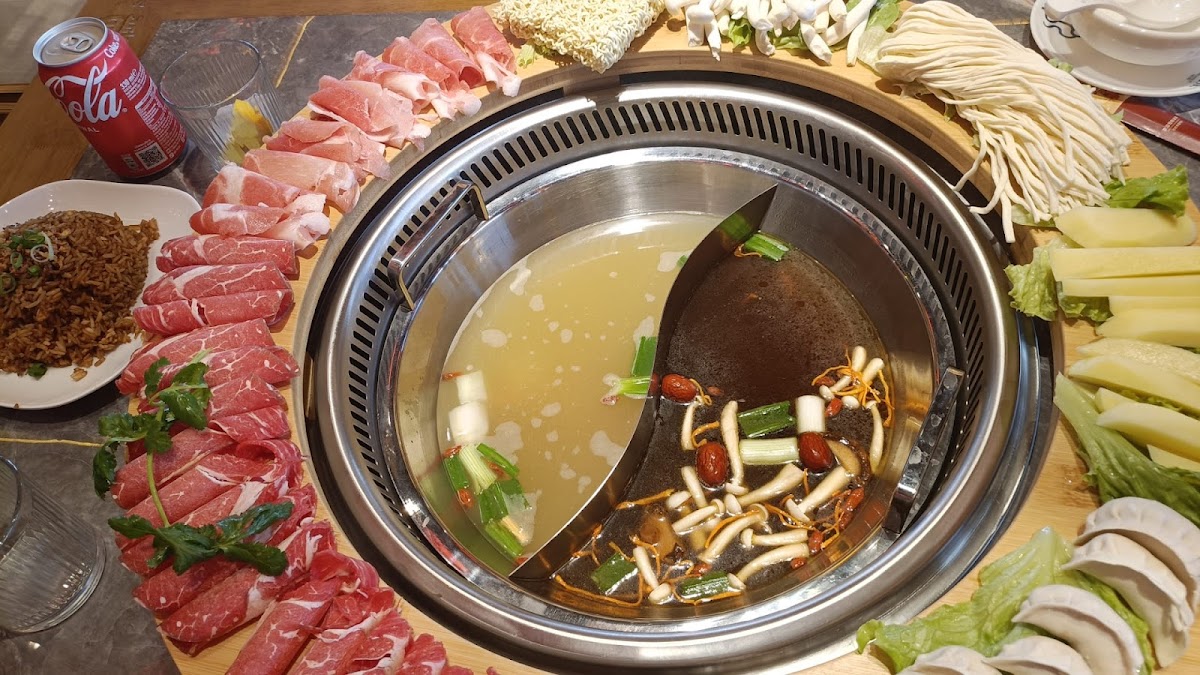 Restaurant Xinès Red Dragon Hotpot 大龙燚火锅 Photo 9
