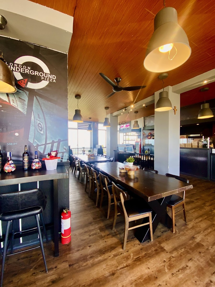 London Underground Pizza