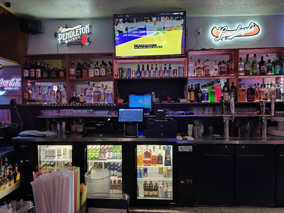 Hurley Bar Photo 4