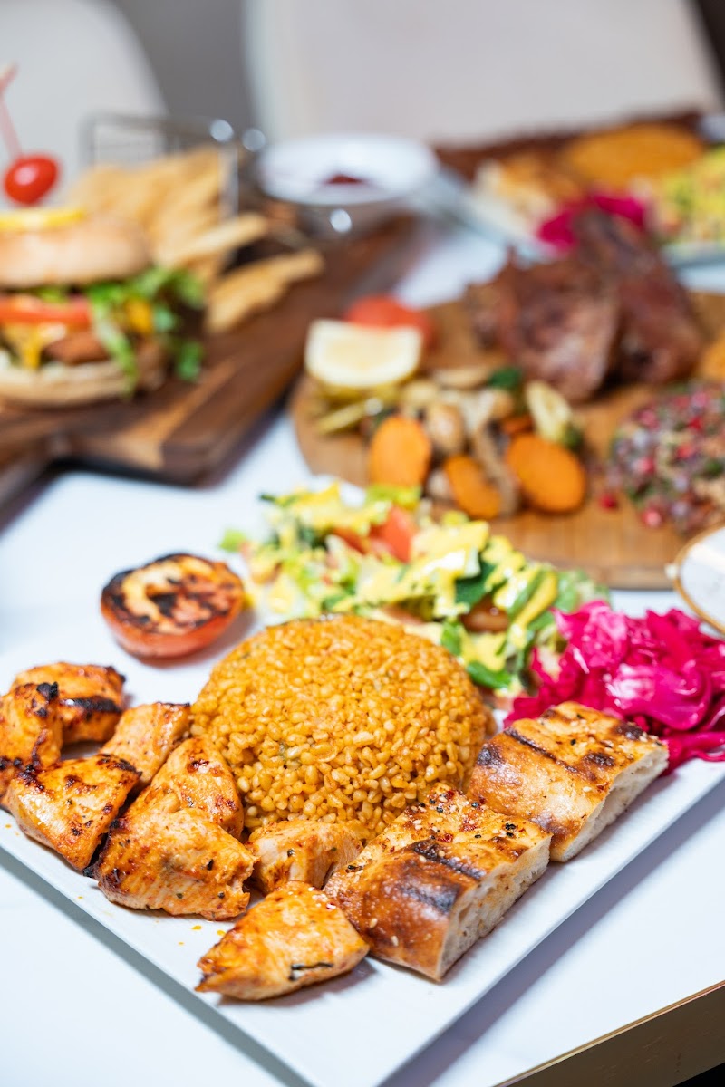 Cocobaz Lounge Restaurant Photo 8
