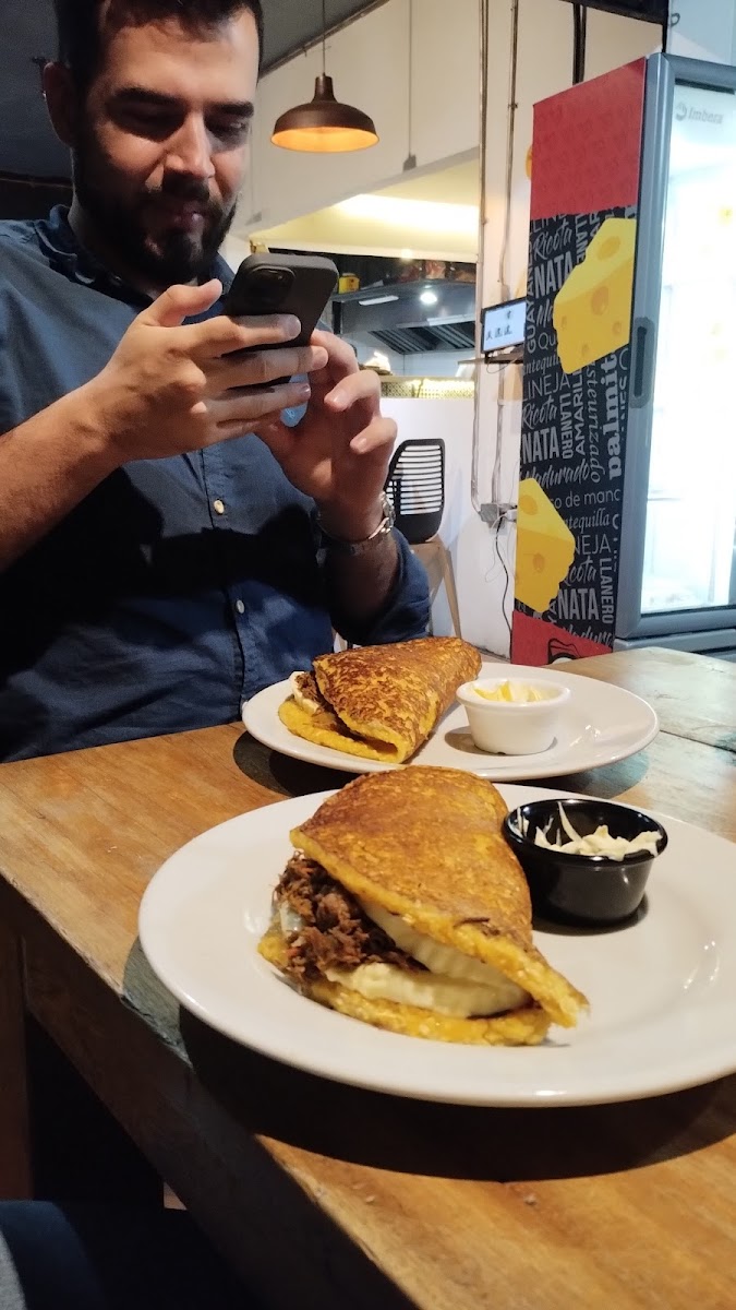 Los Chamos Arepas Venezolanas y algo mas Photo 6