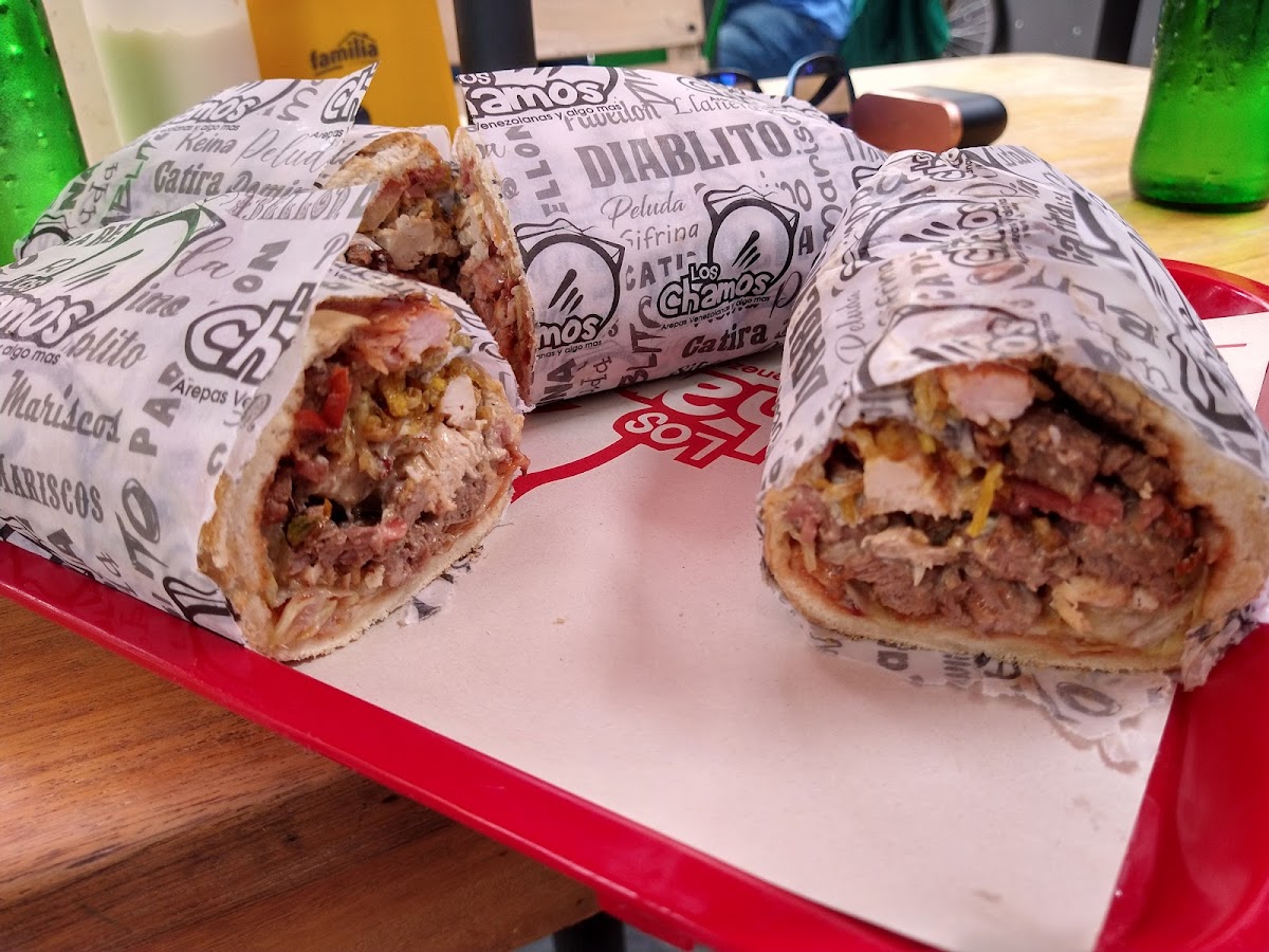 Los Chamos Arepas Venezolanas y algo mas Photo 9