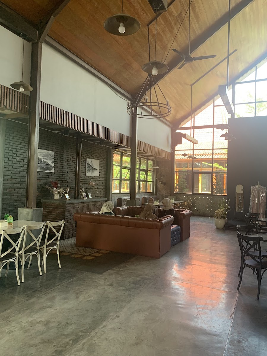 Remen cafe & resto Photo 4