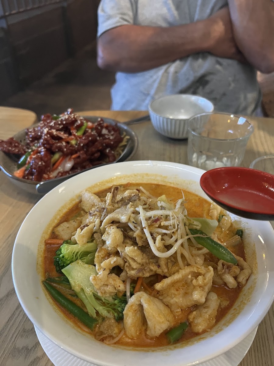 CAI GARDEN CHINESE RESTAURANT Photo 3