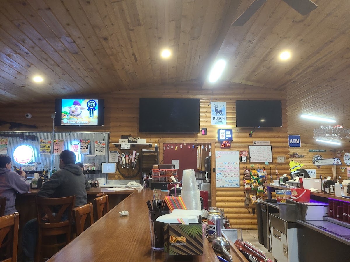 Forada Bar and Grill Photo 5