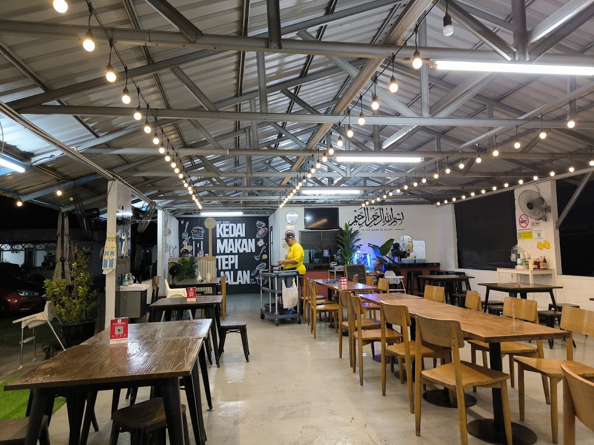 Kedai Makan Tepi Jalan BY FASZ