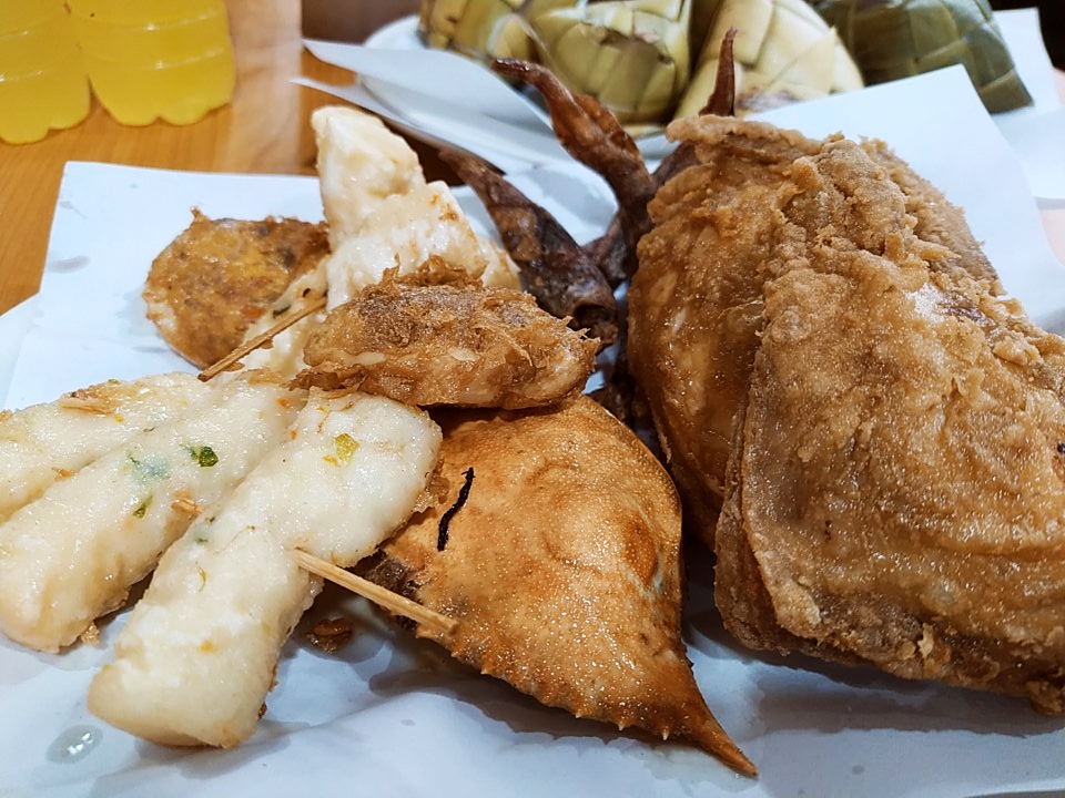 Kara's Fried Chicken - Sanciangko UC Photo 4