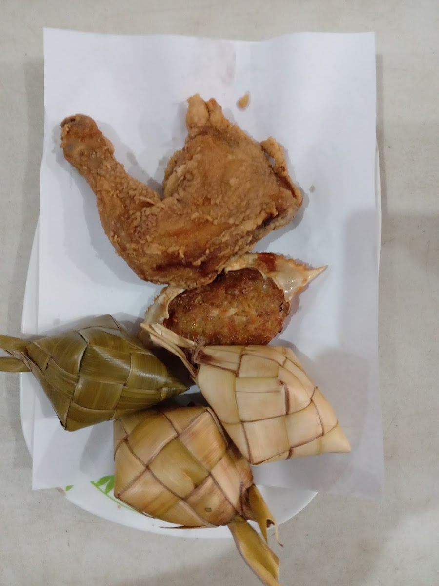 Kara's Fried Chicken - Sanciangko UC Photo 7