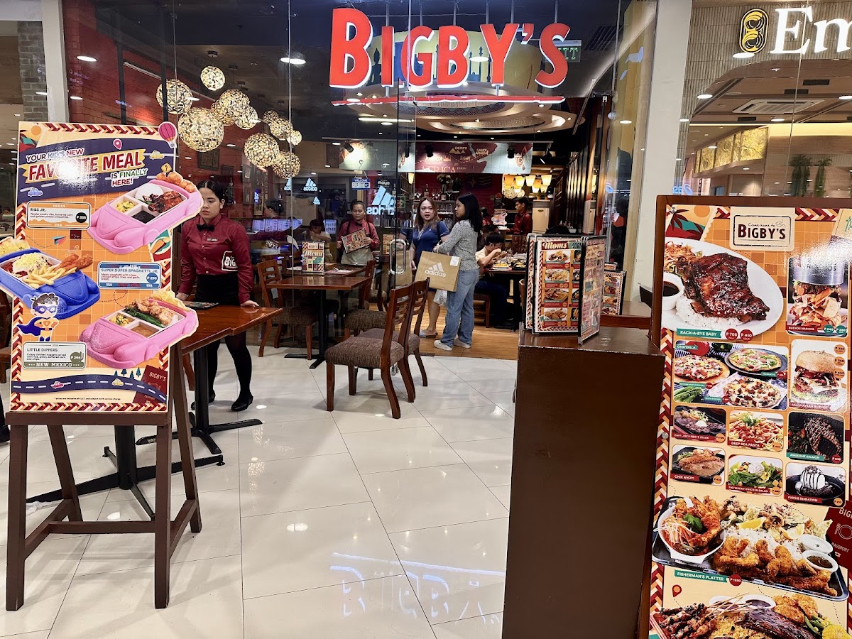 Bigby's Photo 3