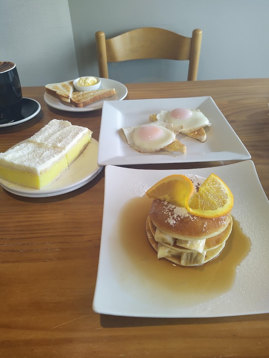 Table Talk Cafe Photo 6