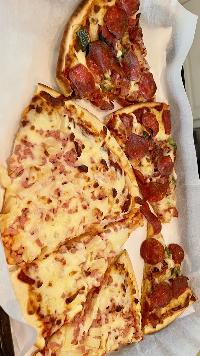 Riverbank Pizza Photo 3