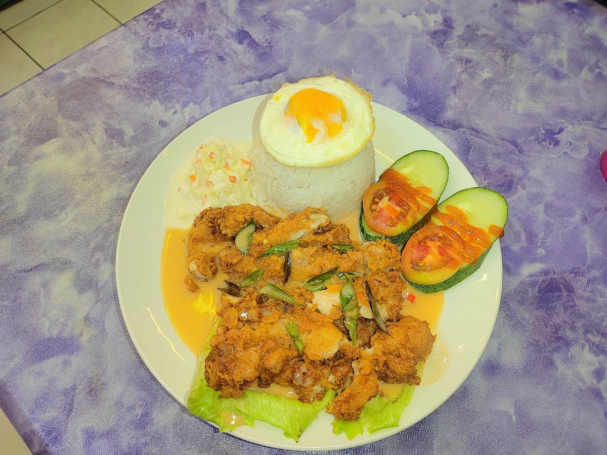 LILY SEAFOOD VILLAGE Photo 3