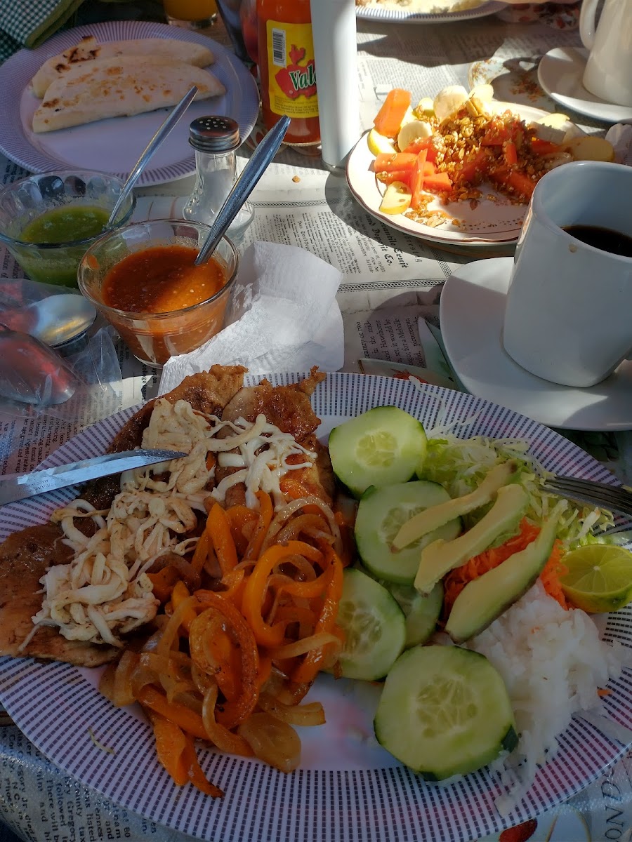 Antojitos “La Fuente“ Photo 8
