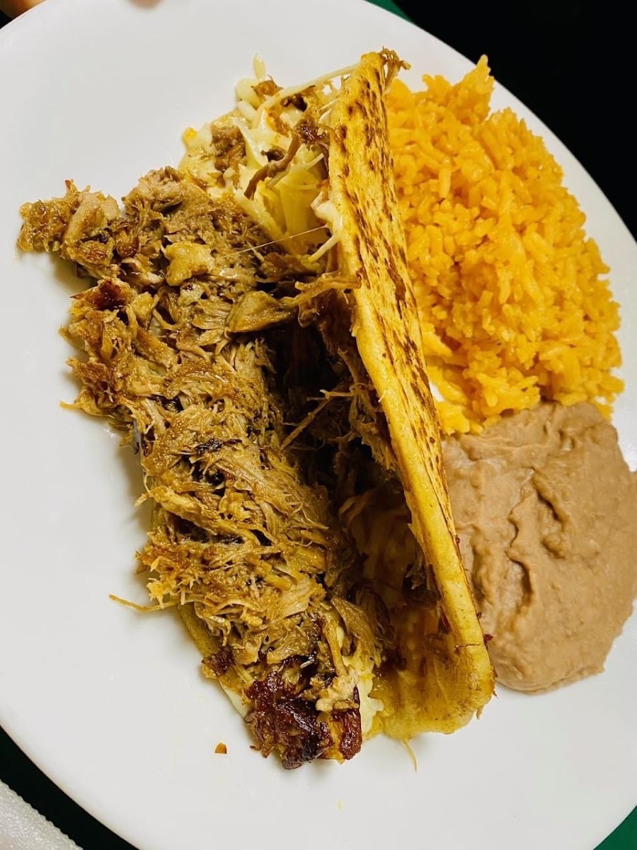 Lucero's Supermarket and Mexican Restaurant Photo 9
