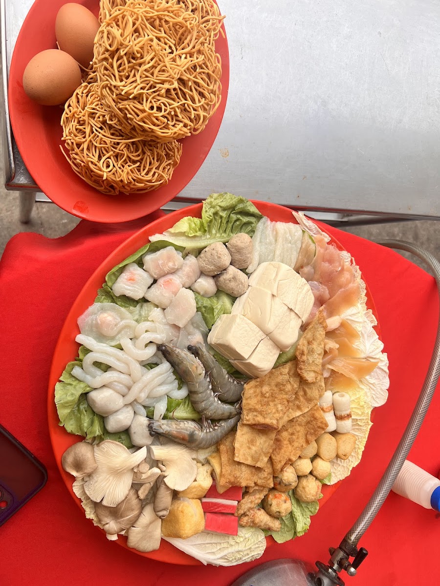 Restoran Choong Huat 松發潮州海鲜火锅 Photo 4