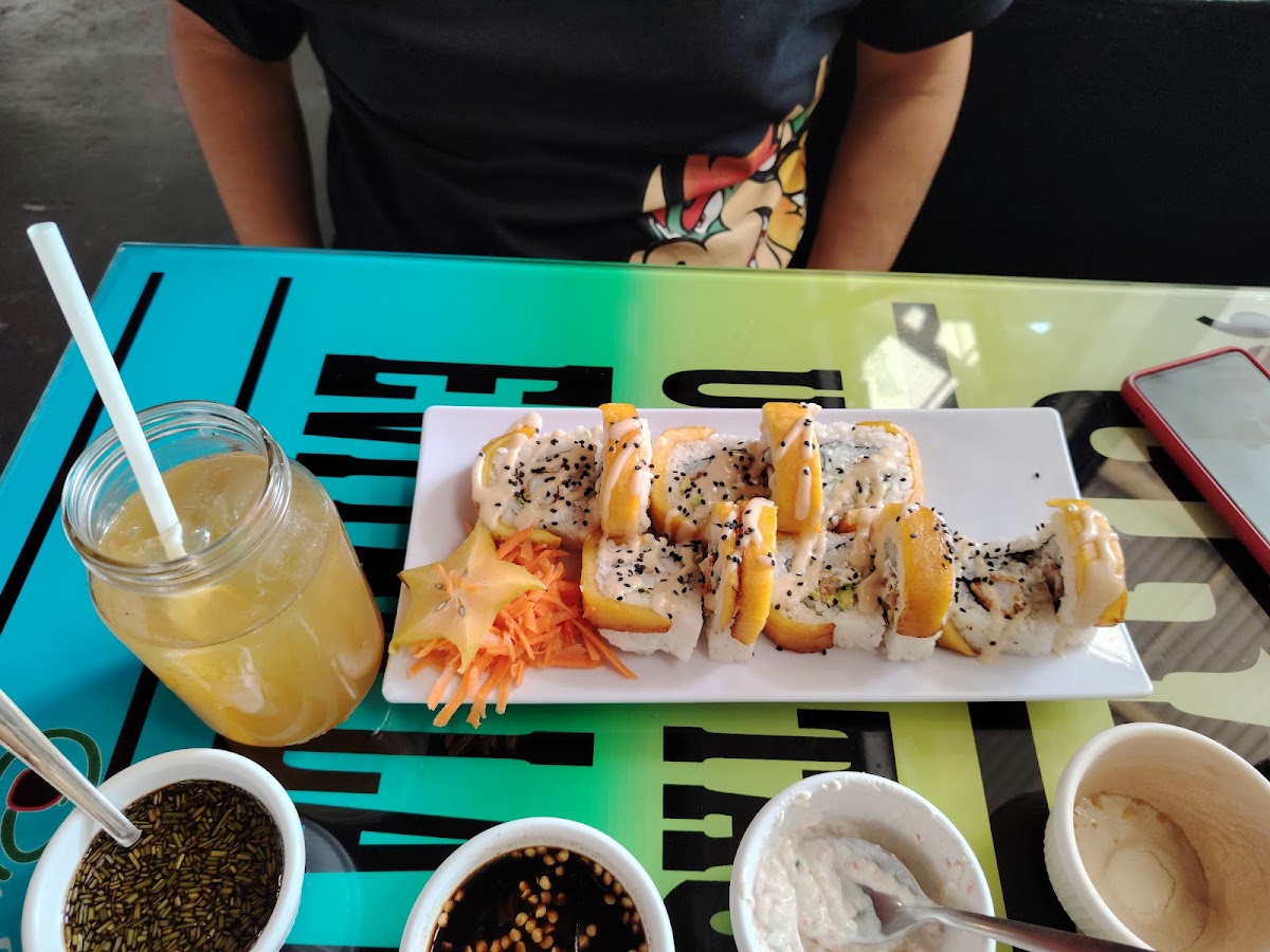 Sushi In House Revolución Photo 6