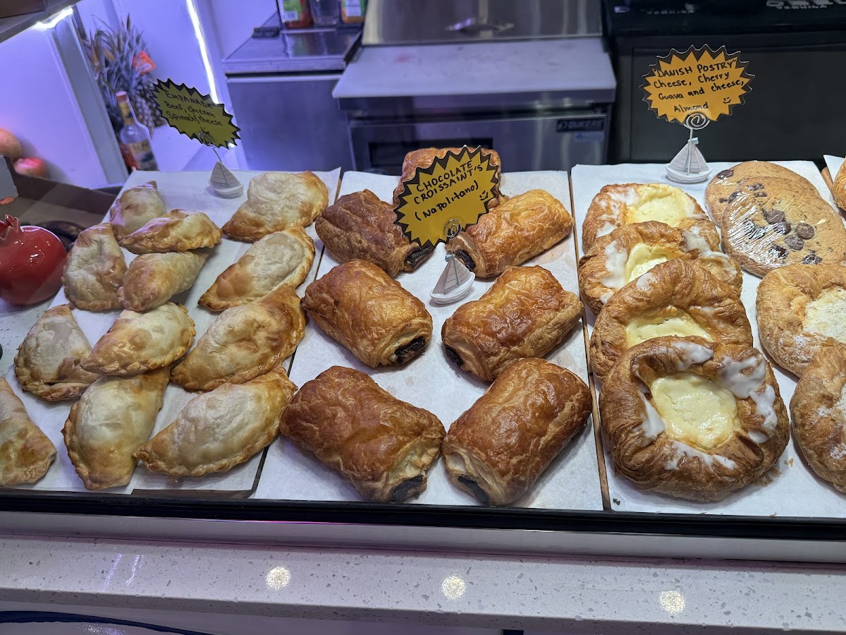 Cafe Bonjour Photo 3