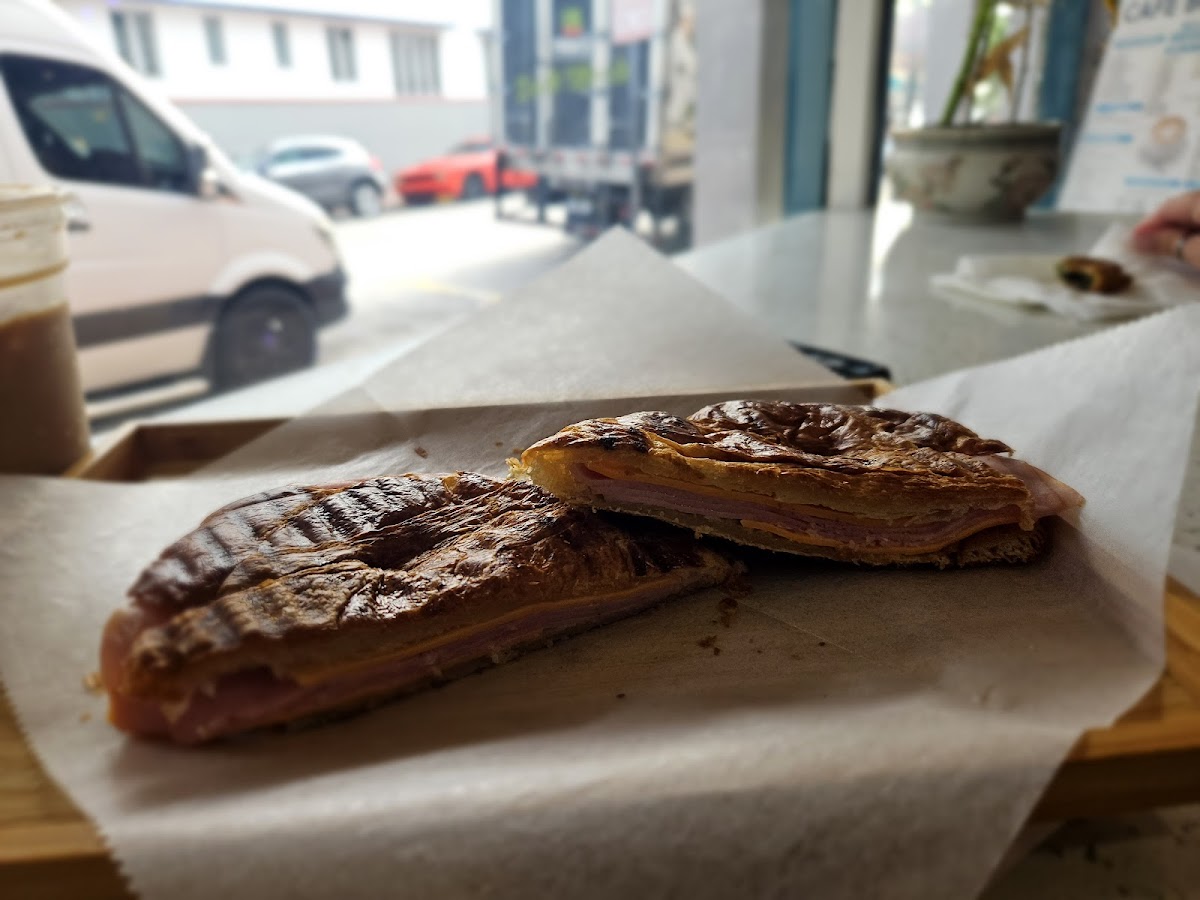 Cafe Bonjour Photo 7