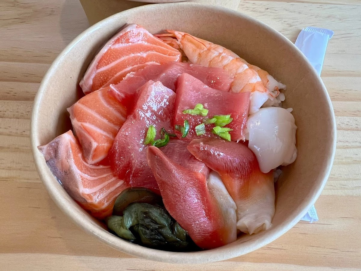 鮮 Umami Derby Photo 2