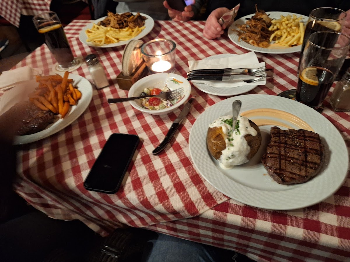 Deseado Steakhaus Photo 5