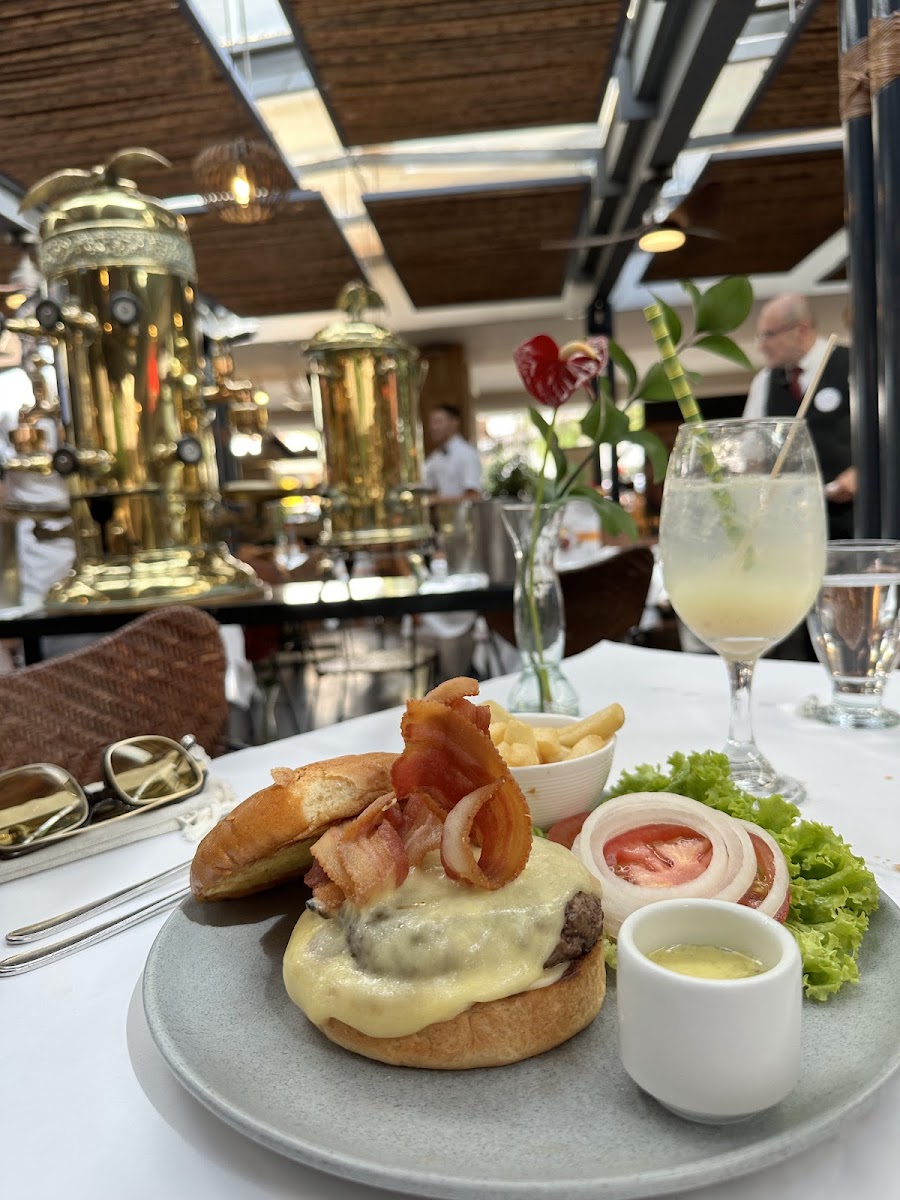 Café Le Gris Photo 3