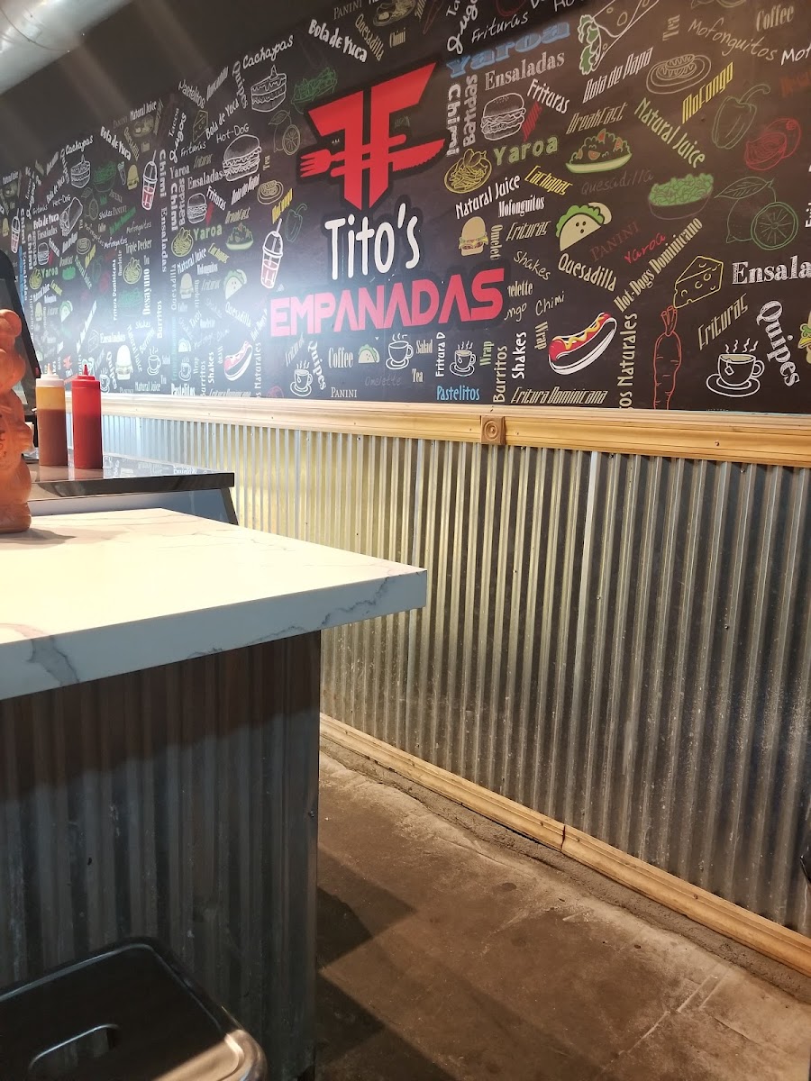 Santi y Tito's Empanadas & Mas Photo Menu 8
