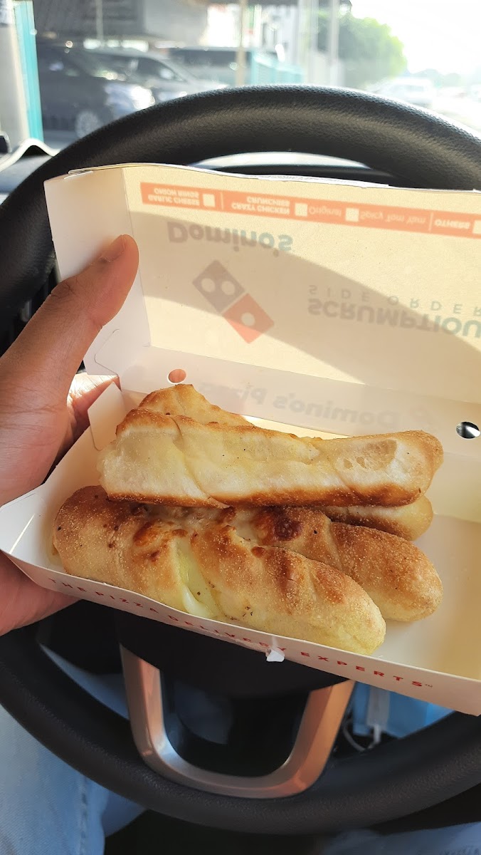 Domino's Sitiawan Photo 8