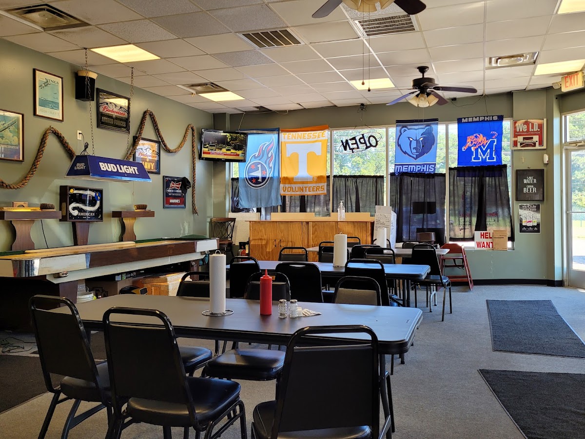 Pops Bar & Grill Millington Photo 4