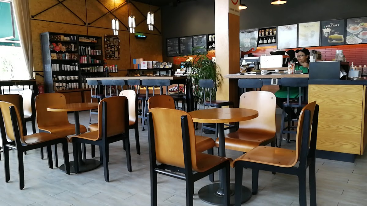 Starbucks Tin Village, Kampar Photo 2