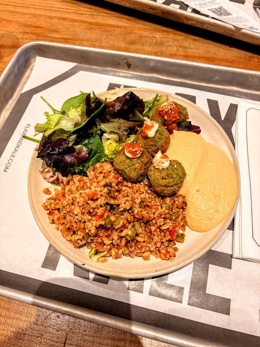FLAX&KALE - T4 Photo 4