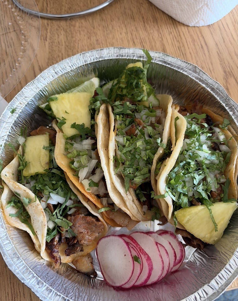 Los Jimenez Mexican Food Truck Photo 3