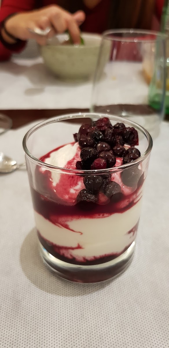 ELIAN RESTAURANT Photo 10
