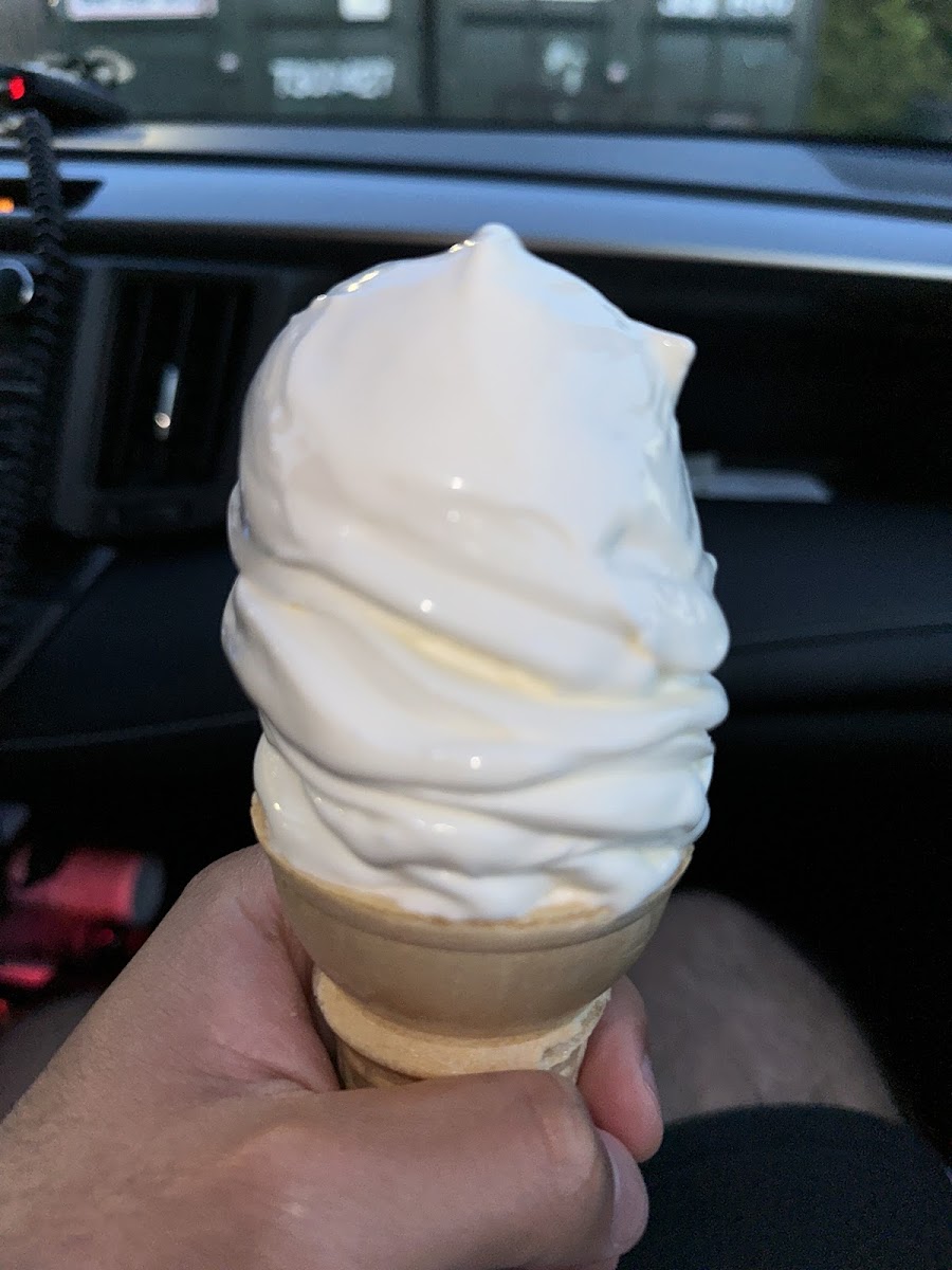 Mr.Richards hot dogs and soft serve ice cream Photo 6