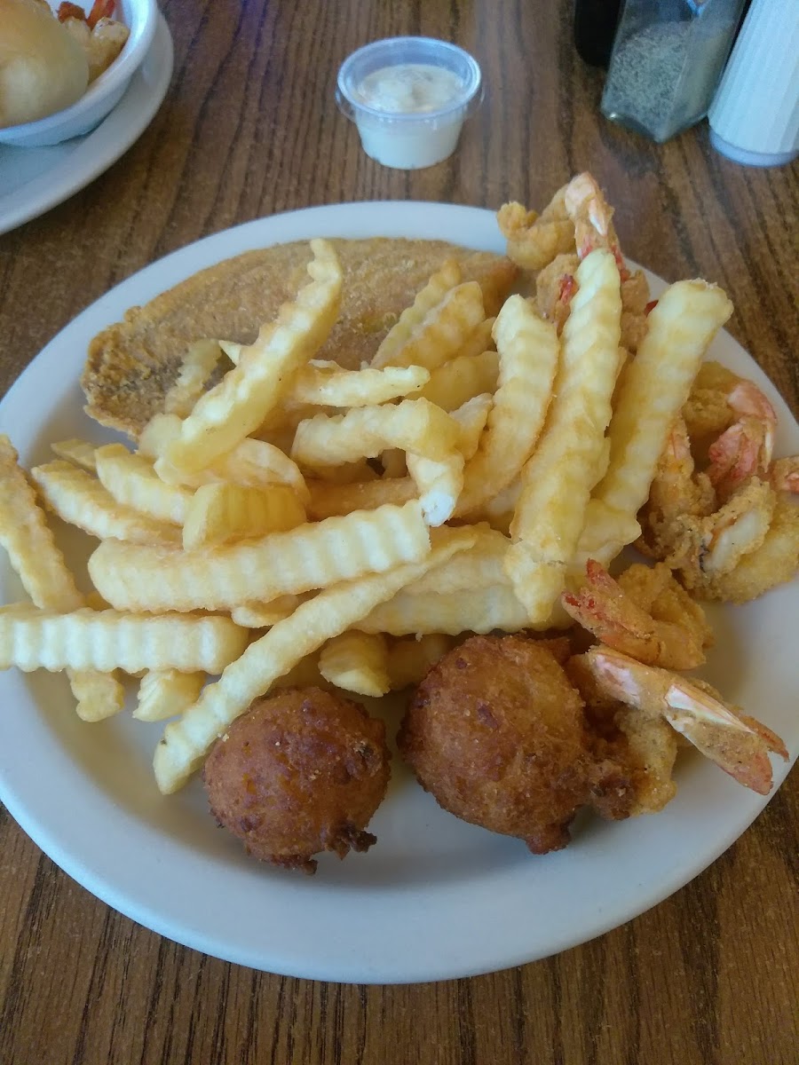 Ronnie's Steak N Grill